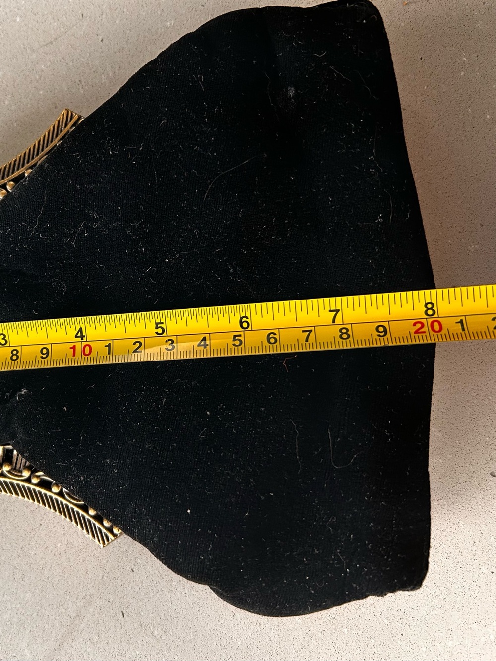 House of Harlow 1960 Velvet Kiss Lock Clutch - Picture 9 of 10